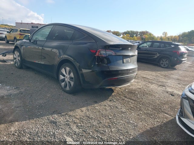 7SAYGDEE2RF079263 Tesla Model Y Long Range