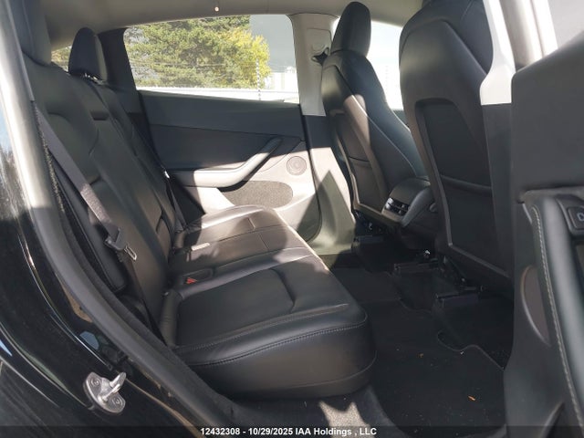7SAYGDEE2RF079263 Tesla Model Y Long Range