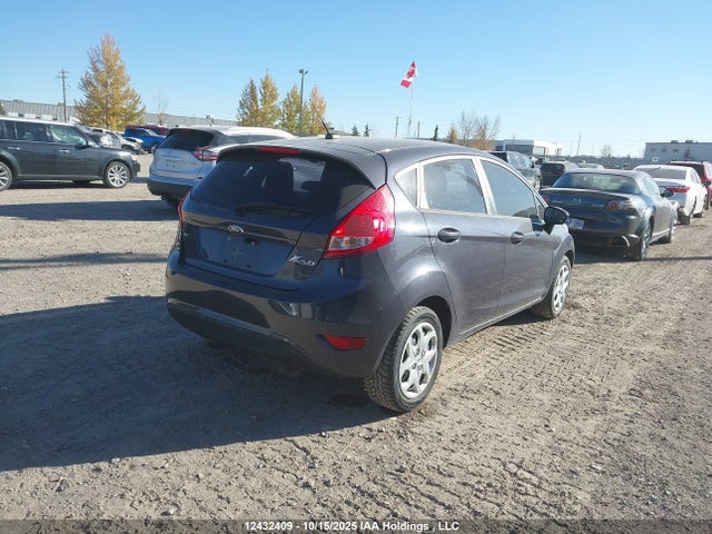 12432409 :رقم المزاد ، 3FADP4EJ6DM139581 vin ، 2013 Ford Fiesta Se مزاد بيع