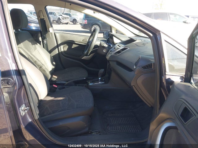 12432409 :رقم المزاد ، 3FADP4EJ6DM139581 vin ، 2013 Ford Fiesta Se مزاد بيع