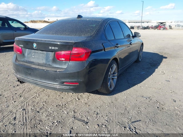 BMW 330I 2018 WBA8D9C59JA012952 Image 4