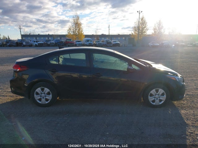 2017 Kia Forte Lx/s მანქანა იყიდება აუქციონზე, vin: 3KPFL4A77HE056394, აუქციონის ნომერი: 12432631