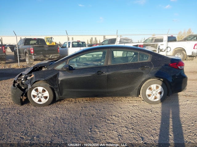 2017 Kia Forte Lx/s მანქანა იყიდება აუქციონზე, vin: 3KPFL4A77HE056394, აუქციონის ნომერი: 12432631