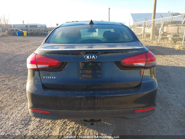 2017 Kia Forte Lx/s მანქანა იყიდება აუქციონზე, vin: 3KPFL4A77HE056394, აუქციონის ნომერი: 12432631