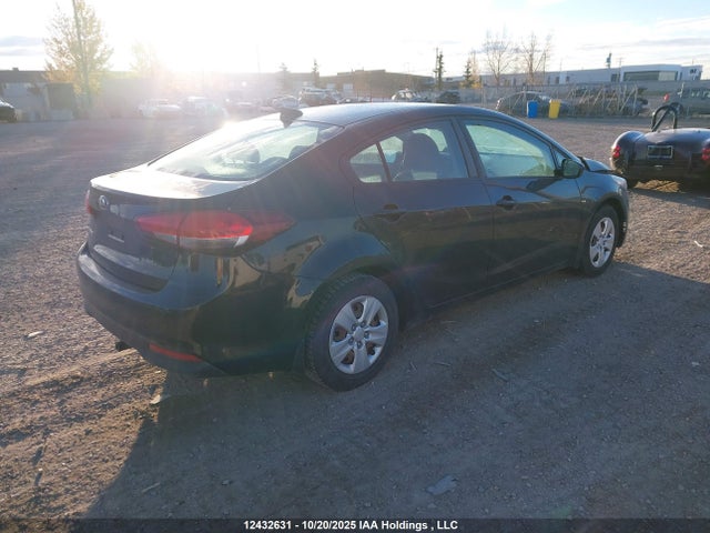 2017 Kia Forte Lx/s მანქანა იყიდება აუქციონზე, vin: 3KPFL4A77HE056394, აუქციონის ნომერი: 12432631