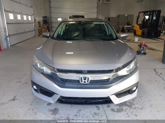 2HGFC1F4XJH105418 Honda CIVIC EX