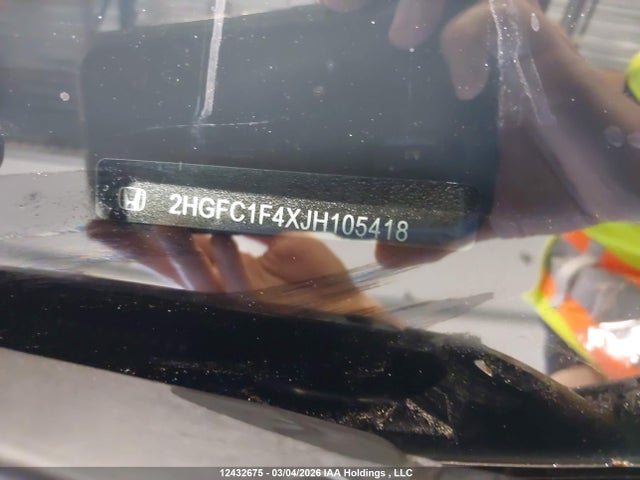 2HGFC1F4XJH105418 Honda CIVIC EX