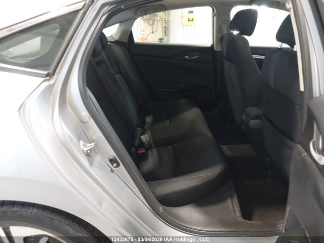 2HGFC1F4XJH105418 Honda CIVIC EX