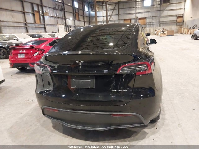 7SAYGDEE0SF283243 Tesla Model Y