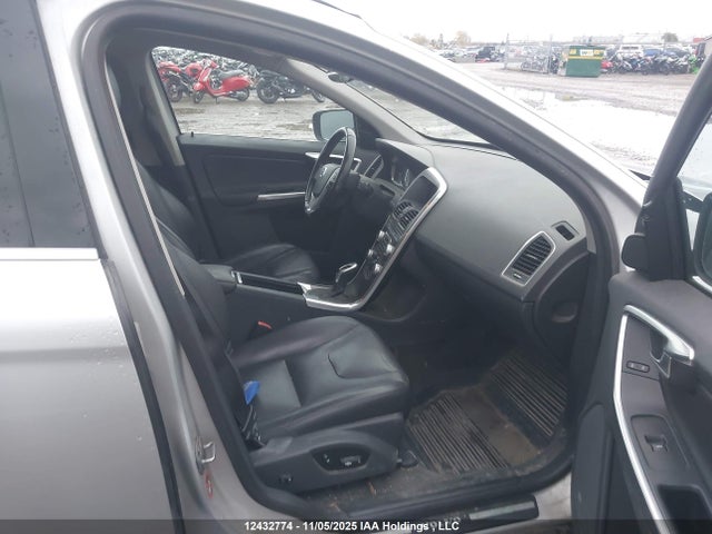 Volvo Xc60 T5 Premier Plus 2015 YV4612RL1F2730414 Image 5