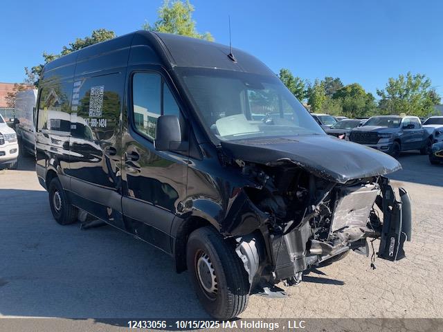 12433056 :رقم المزاد ، W1Y4KBHYXRP647703 vin ، 2024 Mercedes-benz Sprinter Van مزاد بيع