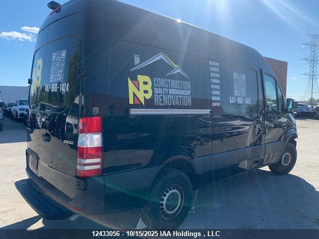 12433056 :رقم المزاد ، W1Y4KBHYXRP647703 vin ، 2024 Mercedes-benz Sprinter Van مزاد بيع