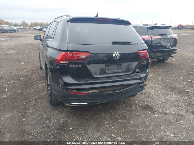 Продажа на аукционе авто 2018 Volkswagen Tiguan Comfortline, vin: 3VV2B7AX9JM099036, номер лота: 12433222