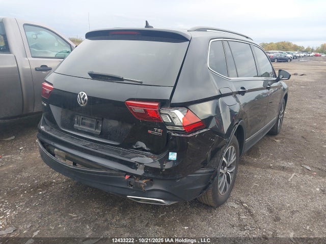 Продажа на аукционе авто 2018 Volkswagen Tiguan Comfortline, vin: 3VV2B7AX9JM099036, номер лота: 12433222