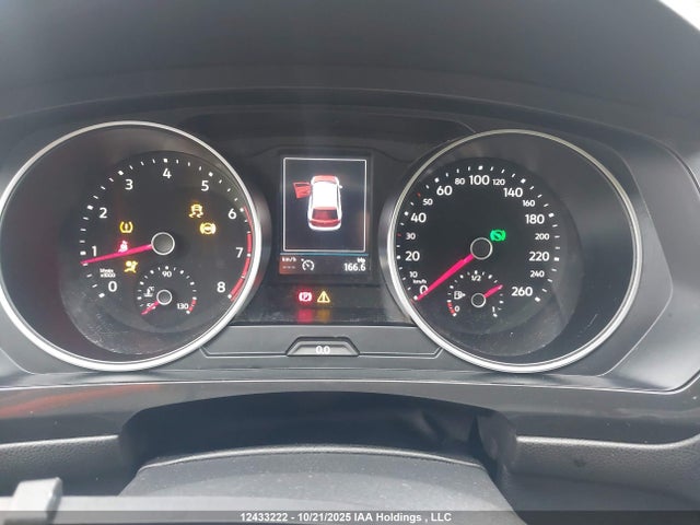 Продажа на аукционе авто 2018 Volkswagen Tiguan Comfortline, vin: 3VV2B7AX9JM099036, номер лота: 12433222