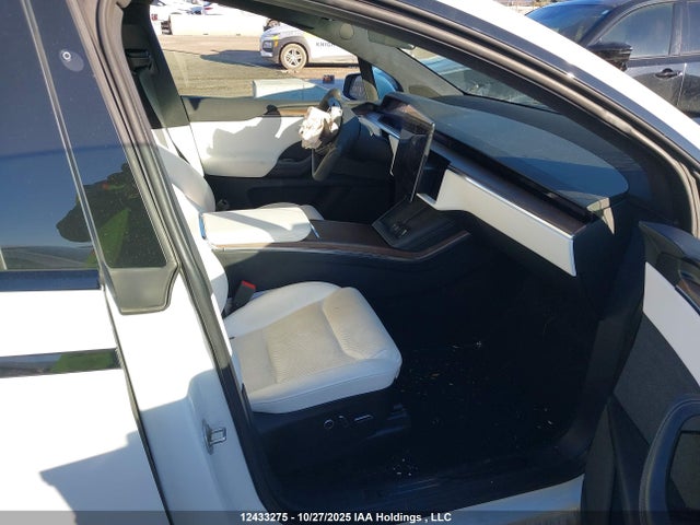 7SAXCBE55NF352699 Tesla Model X Awd