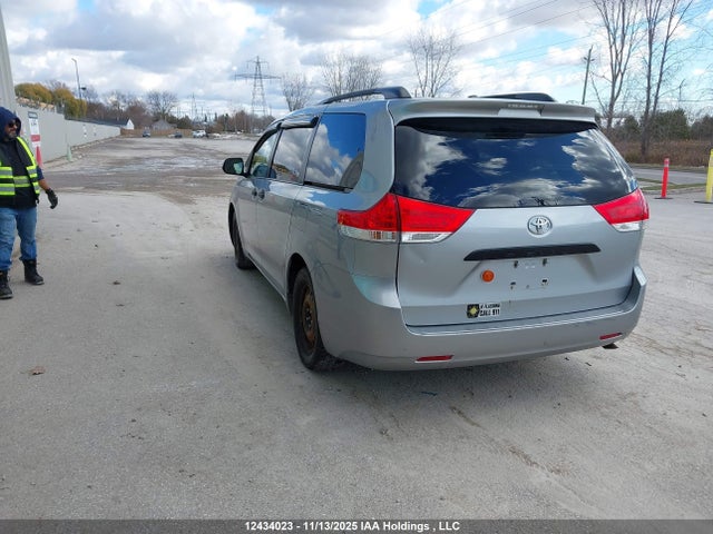 Toyota 2gr-fks 2014 5TDZK3DC0ES448962 Image 3
