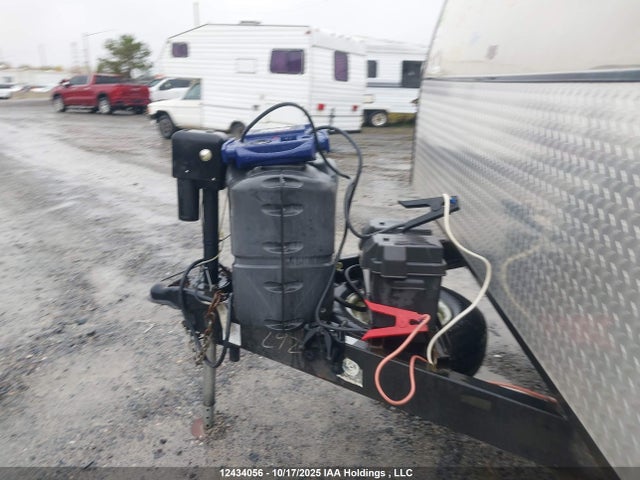 Coachmen Freedom Express 2015 5ZT2FEUB2FA015908 Image 10