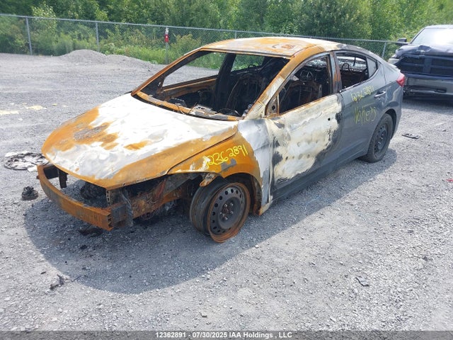 Hyundai Elantra 2017 KMHD84LF1HU121718 Image 2