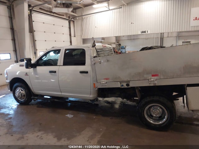 RAM 3500 Tradesman 2024 3C63RPGL0RG202848 Image 14