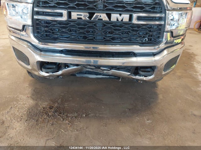 RAM 3500 Tradesman 2024 3C63RPGL0RG202848 Image 6