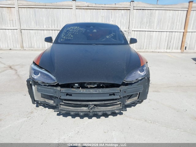 12434515 :رقم المزاد ، 5YJSA1E24GF120921 vin ، 2016 Tesla Model S 60d/70d/75d/85d/90d مزاد بيع