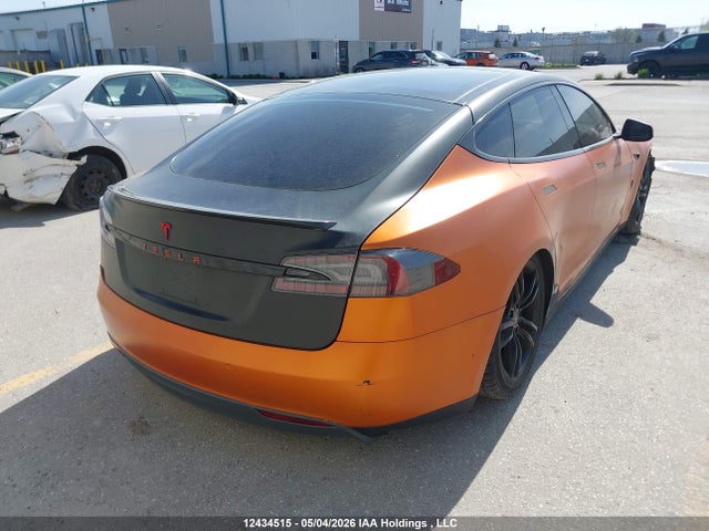 12434515 :رقم المزاد ، 5YJSA1E24GF120921 vin ، 2016 Tesla Model S 60d/70d/75d/85d/90d مزاد بيع