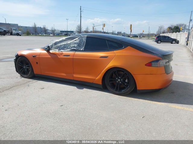 12434515 :رقم المزاد ، 5YJSA1E24GF120921 vin ، 2016 Tesla Model S 60d/70d/75d/85d/90d مزاد بيع
