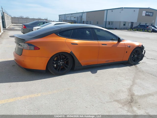 12434515 :رقم المزاد ، 5YJSA1E24GF120921 vin ، 2016 Tesla Model S 60d/70d/75d/85d/90d مزاد بيع