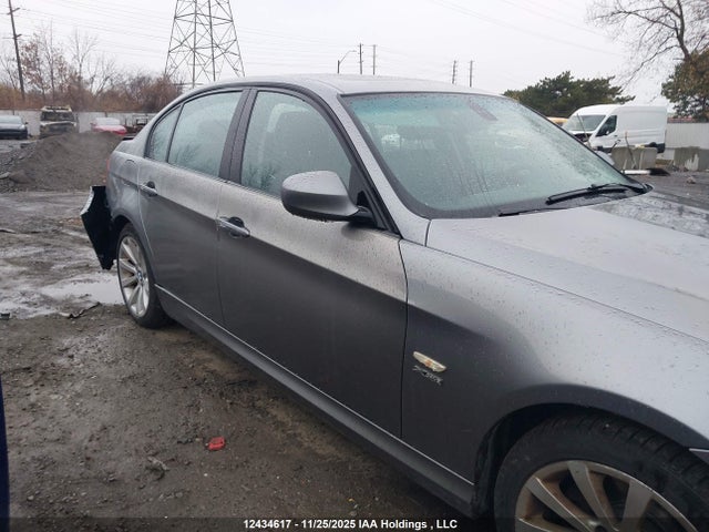 12434617 :رقم المزاد ، WBAPK7G56BNN86550 vin ، 2011 Bmw 3 Series مزاد بيع
