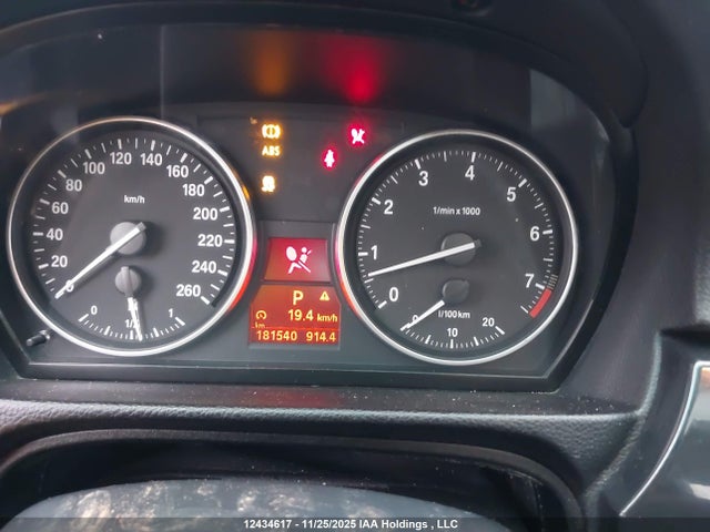 12434617 :رقم المزاد ، WBAPK7G56BNN86550 vin ، 2011 Bmw 3 Series مزاد بيع
