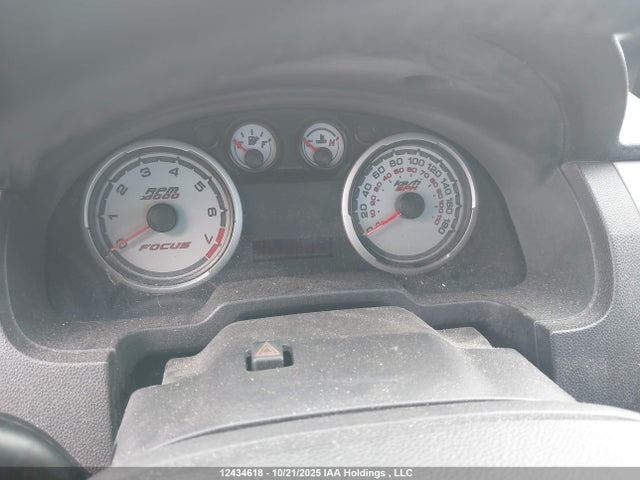 12434618 :رقم المزاد ، 1FAHP3FNXAW283854 vin ، 2010 Ford Focus Se مزاد بيع