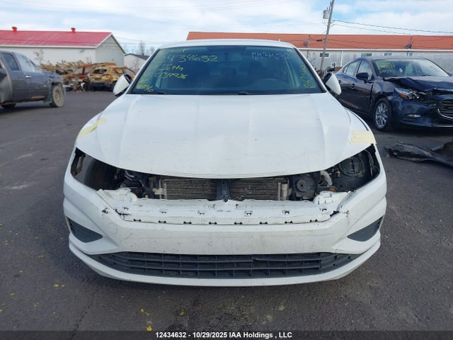 Продажа на аукционе авто 2019 Volkswagen Jetta, vin: 3VWC57BU6KM039986, номер лота: 12434632