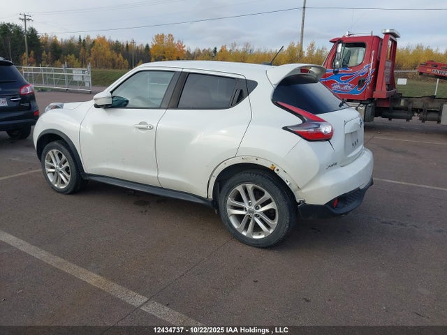 Nissan Juke Sl/sv 2015 JN8AF5MV2FT563620 Image 3
