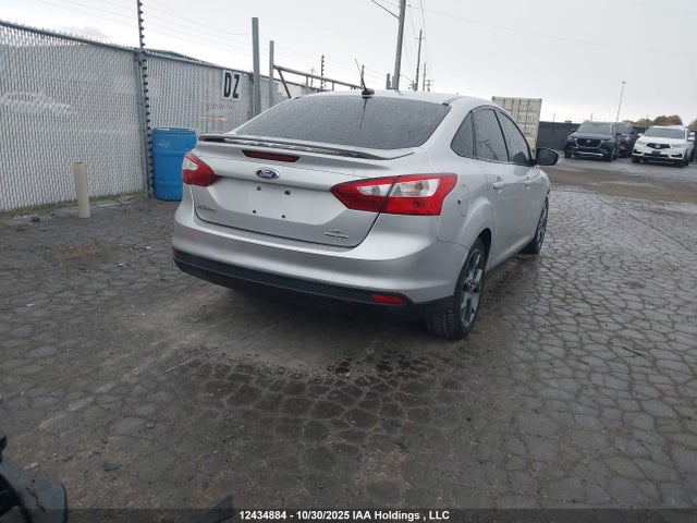 2013 Ford Focus Se მანქანა იყიდება აუქციონზე, vin: 1FADP3F24DL310749, აუქციონის ნომერი: 12434884