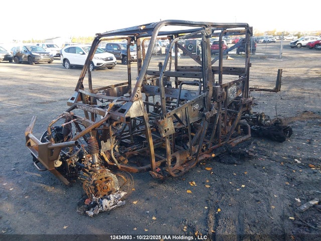 4XARSV998N8481597 Polaris Ranger Crew Xp 1000 Northstar Trail Boss