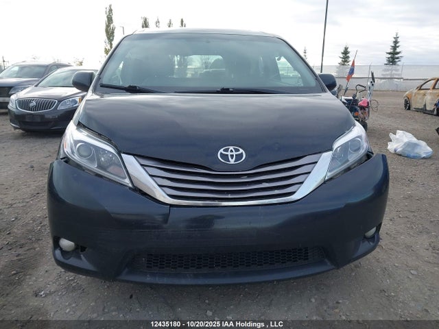 5TDDK3DCXFS121240 Toyota Sienna Xle/limited