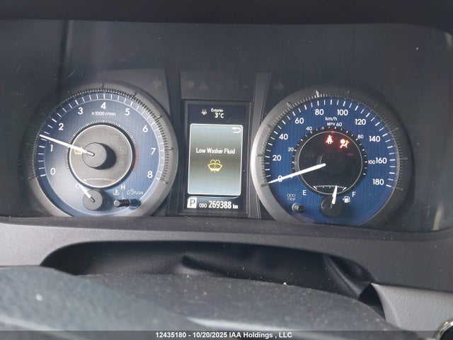 5TDDK3DCXFS121240 Toyota Sienna Xle/limited