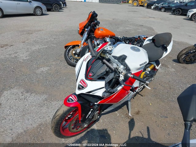 ZDMHAATW1MB005082 Ducati Superbike