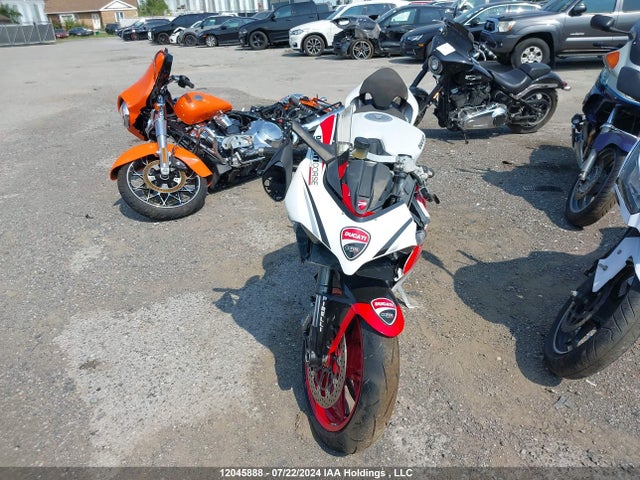 ZDMHAATW1MB005082 Ducati Superbike