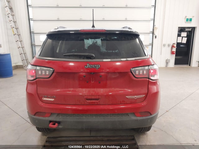 3C4NJDDB8MT524396 Jeep Compass Trailhawk