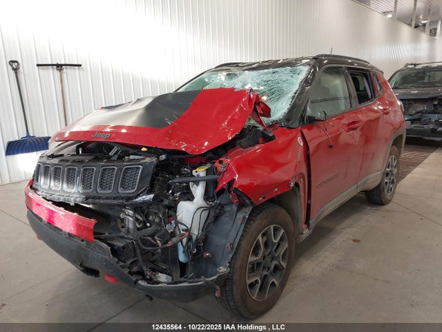 3C4NJDDB8MT524396 Jeep Compass Trailhawk