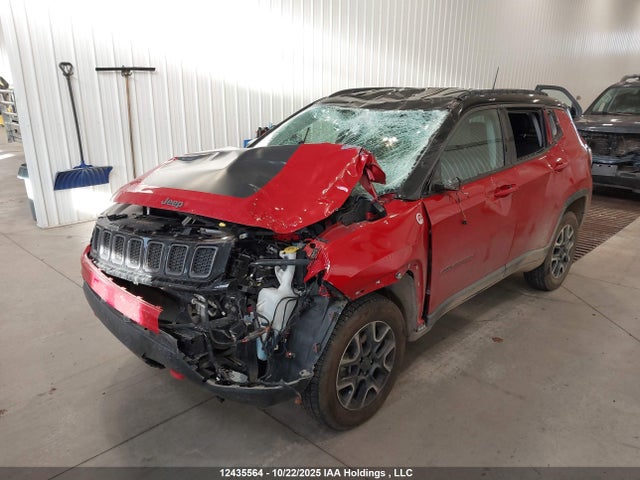3C4NJDDB8MT524396 Jeep Compass Trailhawk