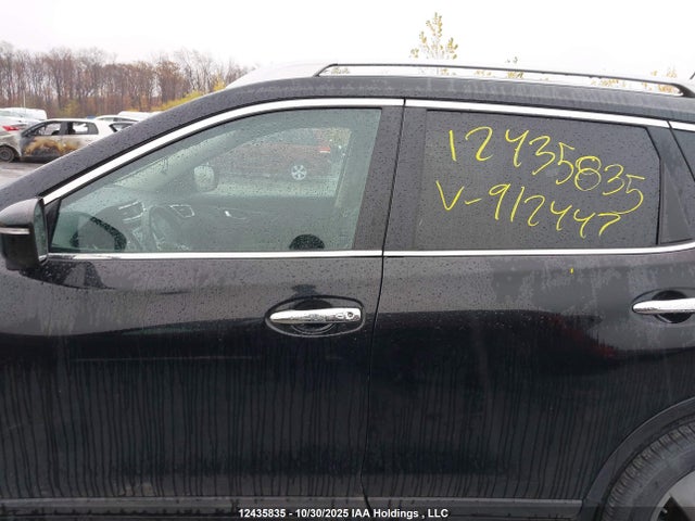 Auction sale of the 2015 Nissan Rogue, vin: 5N1AT2MV9FC912447, lot number: 12435835