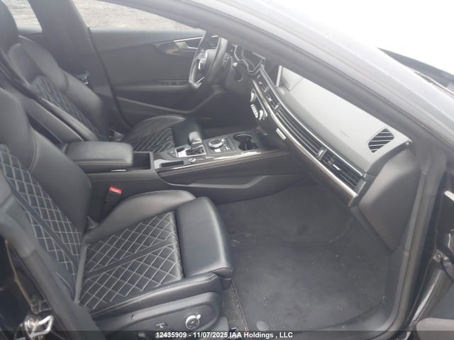 WAUC4CF58JA035738 Audi S5 Prestige