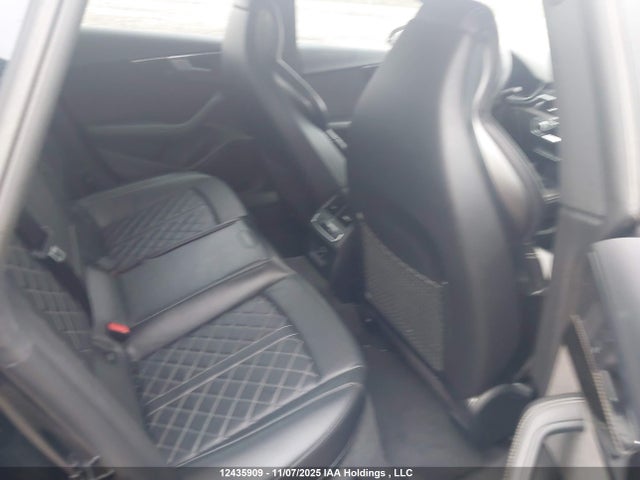WAUC4CF58JA035738 Audi S5 Prestige