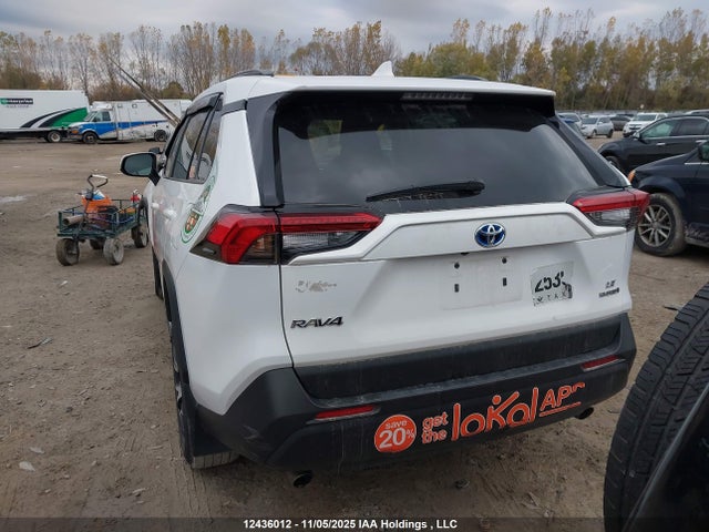 2T3BWRFV2NW134140 Toyota RAV4 LE