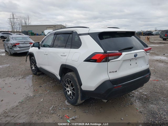2T3BWRFV2NW134140 Toyota RAV4 LE