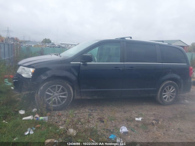 2C4RDGBGXJR329066 Dodge Grand Caravan Se