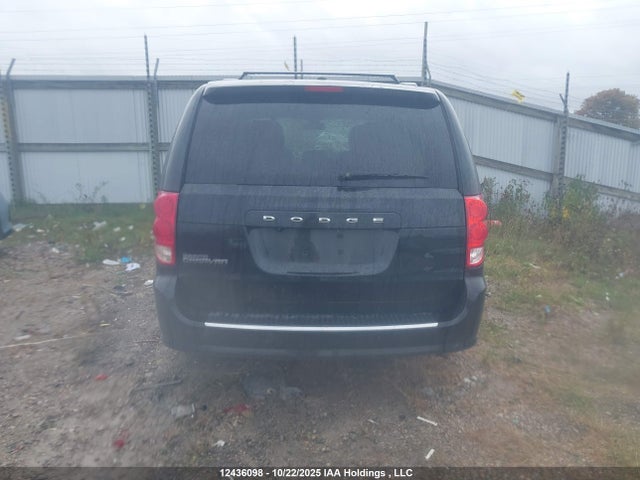 2C4RDGBGXJR329066 Dodge Grand Caravan Se